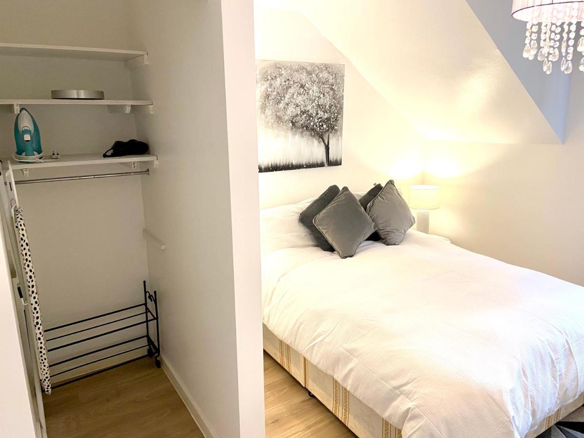 London Studio Self Contained, Newly Furbished Eksteriør billede